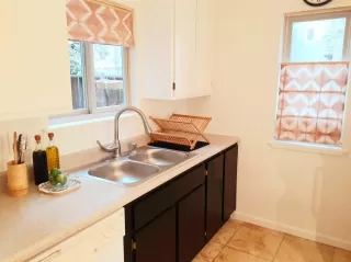 Photo #3: 221072541 Listing