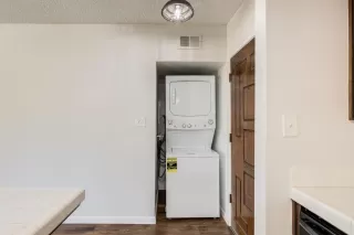 Photo #6: 221072737 Listing