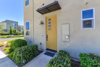 Photo #6: 221073748 Listing
