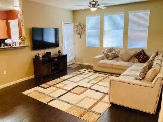 Photo #2: 221073881 Listing