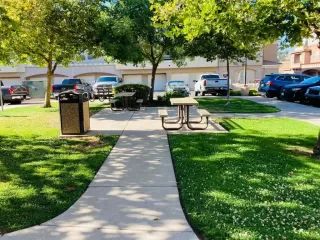 Photo #6: 221073881 Listing