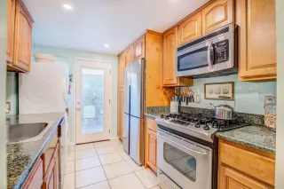 Photo #6: 221073903 Listing