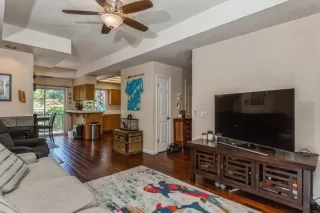 Photo #6: 221074153 Listing