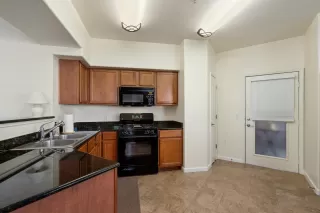 Photo #6: 221074170 Listing 