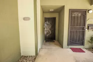 Photo #2: 221074318 Listing