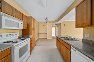 Photo #2: 221074399 Listing