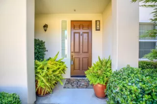 Photo #2: 221074992 Listing 