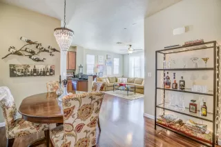 Photo #4: 221074992 Listing 