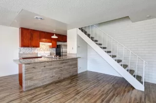 Photo #1: 221075011 Listing