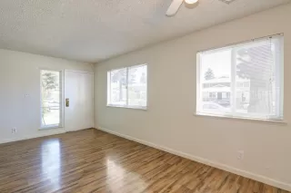 Photo #3: 221075011 Listing