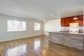 Photo #6: 221075011 Listing