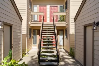 Photo #1: 221075099 Listing 