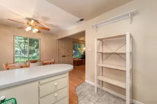 Photo #5: 221075154 Listing