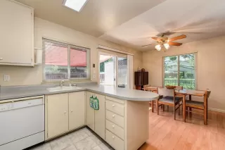 Photo #6: 221075154 Listing