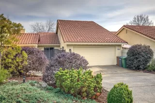 Photo #3: 221075657 Listing 