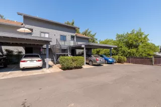 Photo #1: 221075694 Listing