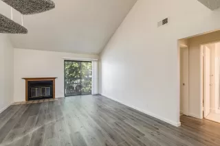 Photo #4: 221075694 Listing