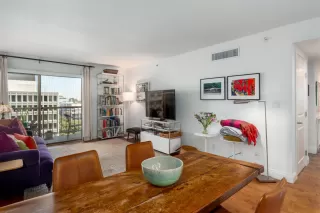 Photo #4: 221075955 Listing