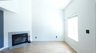 Photo #4: 221076127 Listing