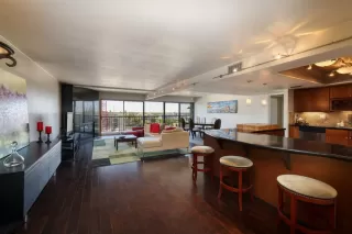 Photo #1: 221076318 Listing