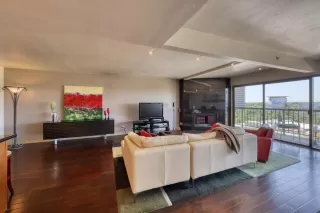 Photo #2: 221076318 Listing