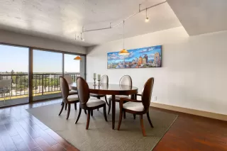 Photo #6: 221076318 Listing