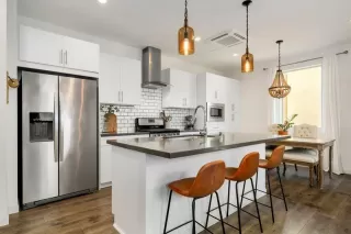 Photo #2: 221076386 Listing