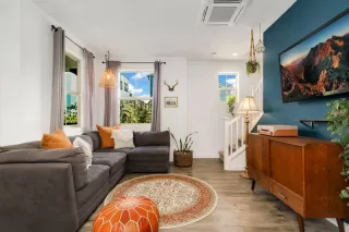 Photo #3: 221076386 Listing