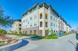 Photo #2: 221077141 Listing