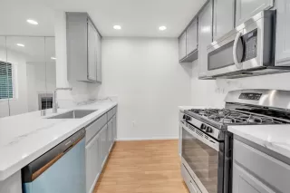 Photo #5: 221077453 Listing 