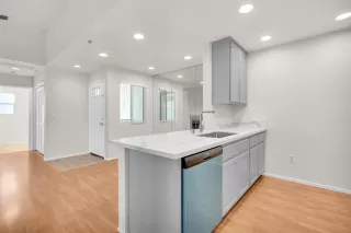 Photo #6: 221077453 Listing 