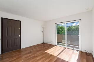 Photo #3: 221077616 Listing 