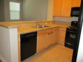 Photo #5: 221077800 Listing