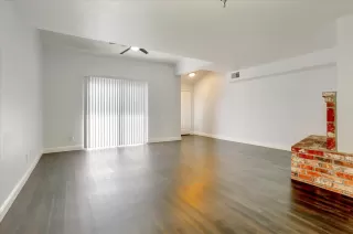 Photo #3: 221077812 Listing