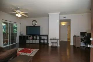 Photo #6: 221077948 Listing