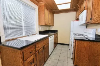 Photo #6: 221078466 Listing 