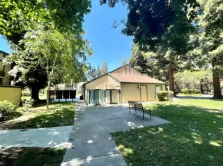Photo #3: 221078910 Listing 
