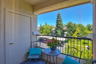 Photo #2: 221079058 Listing