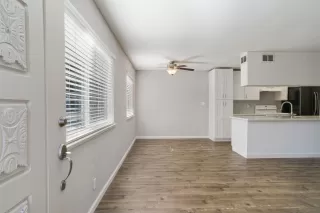 Photo #3: 221079252 Listing 