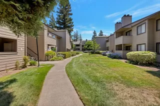 Photo #6: 221079289 Listing
