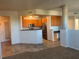 Photo #3: 221079411 Listing