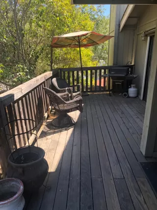 Photo #2: 221079531 Listing