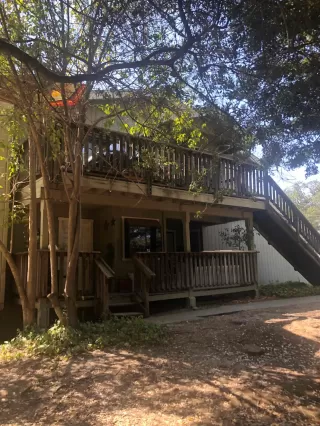 Photo #5: 221079531 Listing