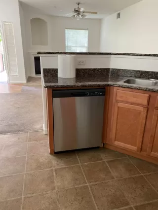 Photo #5: 221079707 Listing 