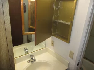 Photo #5: 221080156 Listing