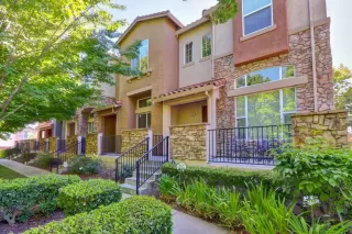 Photo #1: 221080357 Listing