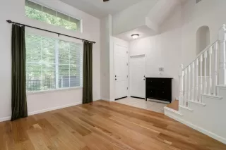 Photo #5: 221080357 Listing