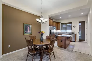 Photo #5: 221080583 Listing