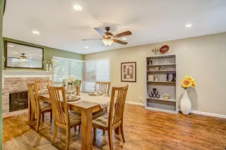 Photo #6: 221081403 Listing 