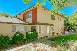 Photo #1: 221082204 Listing